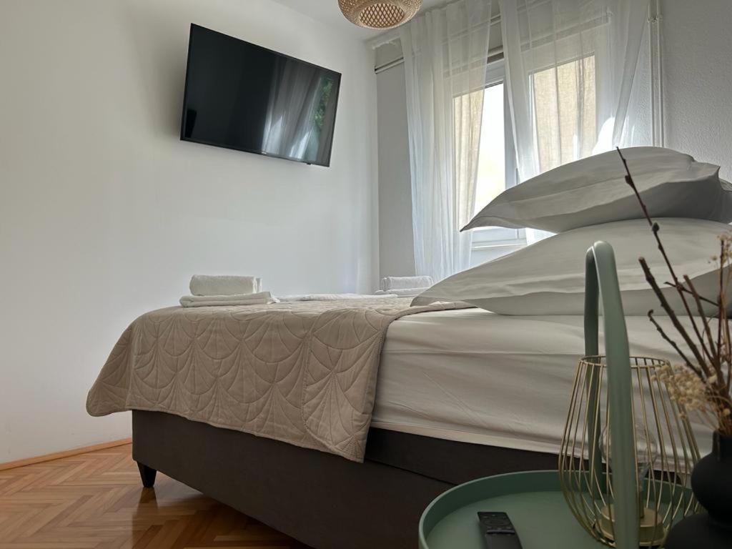 Apartments Niko, Near Beach, Free Parking, Wi-Fi Tučepi Εξωτερικό φωτογραφία