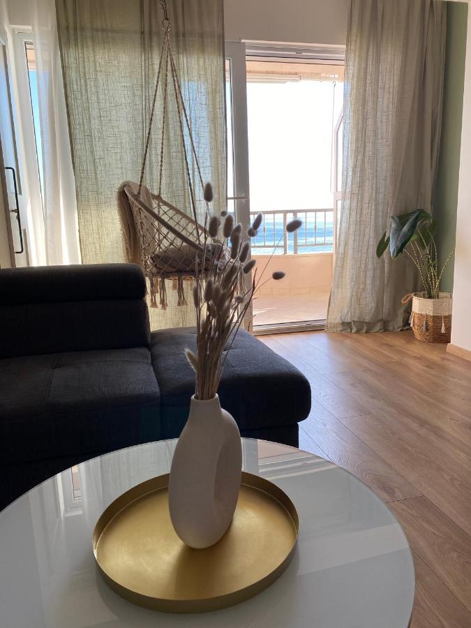 Apartments Niko, Near Beach, Free Parking, Wi-Fi Tučepi Εξωτερικό φωτογραφία