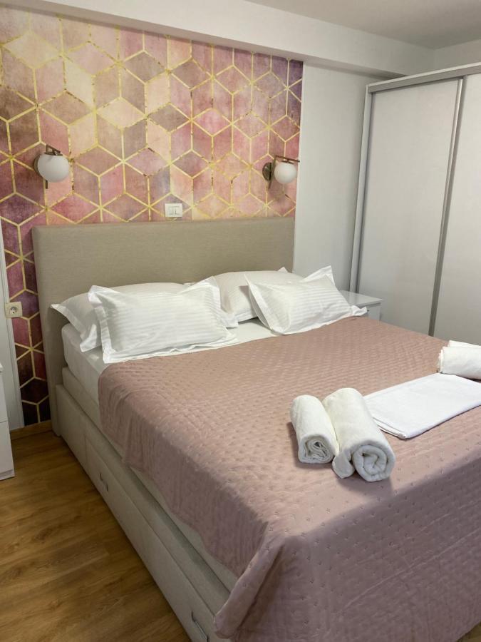 Apartments Niko, Near Beach, Free Parking, Wi-Fi Tučepi Εξωτερικό φωτογραφία